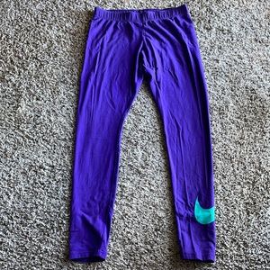 Bright violet/purple Nike leggings
